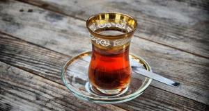 Türkischer Tee - Eigenheiten und Regeln des Çay-Trinkens: