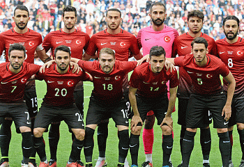 Weltfussballrangliste: Türkei 4 Plätze aufgestiegen