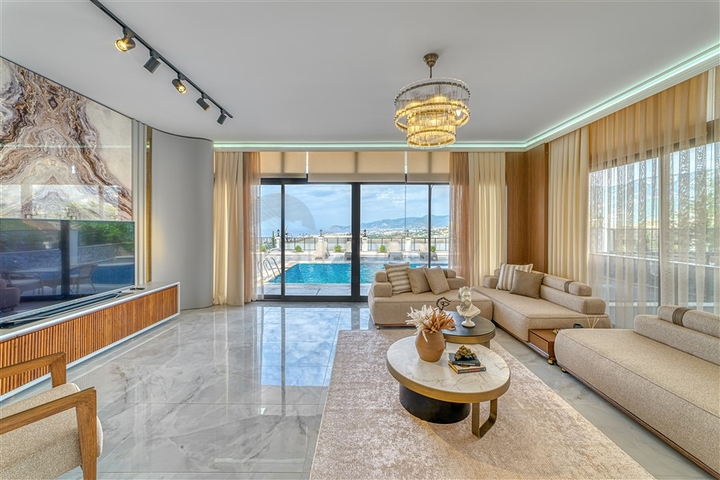 Luxusvilla im Bau in Kargicak