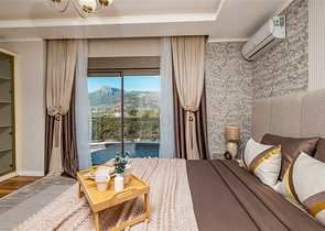 Luxusvillen mit Panoramablick auf das Meer 