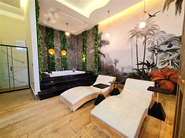 Der im Bau befindliche Komplex im Bezirk Oba