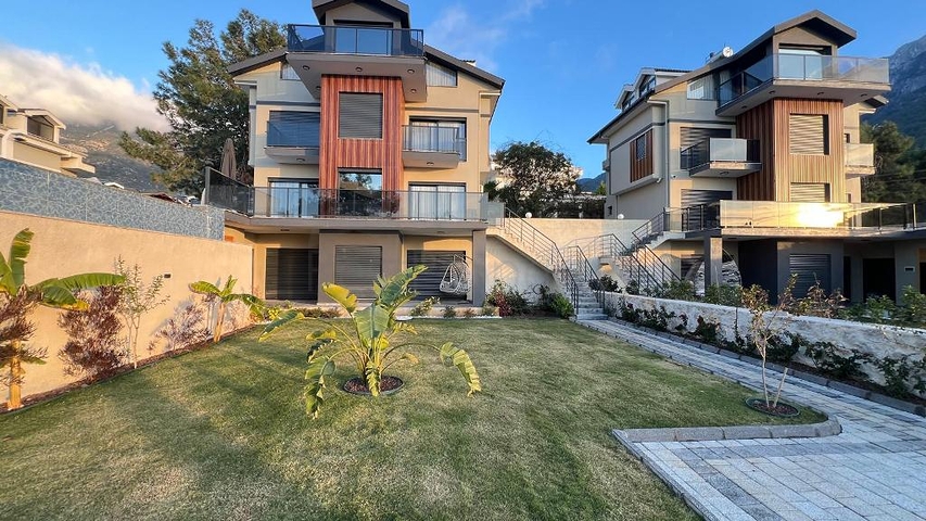 Neue 4+1-Villa in Fethiye 
