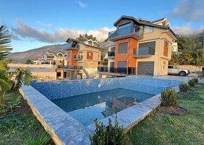Neue 4+1-Villa in Fethiye 
