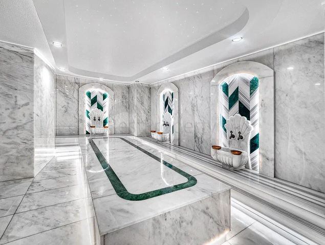 Neues Luxusprojekt mit überdachten Parkplätzen im Stadtteil Tosmur