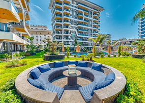 Neues Luxusprojekt mit überdachten Parkplätzen im Stadtteil Tosmur