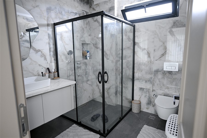 Villa in einzigartiger Lage im Herzen von Alanya