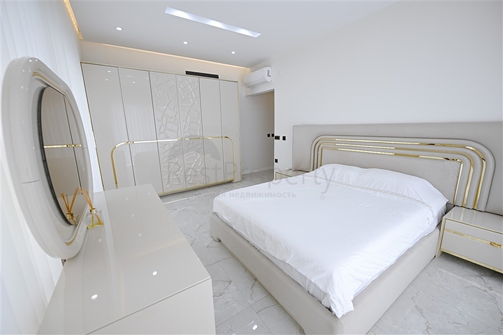 Villa in einzigartiger Lage im Herzen von Alanya