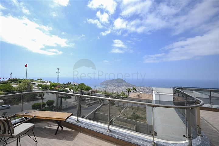 Villa in einzigartiger Lage im Herzen von Alanya