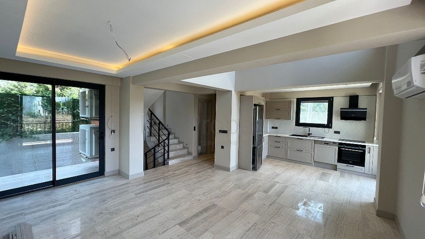 Villa mit 3+1 Grundrissen in Fethiye 