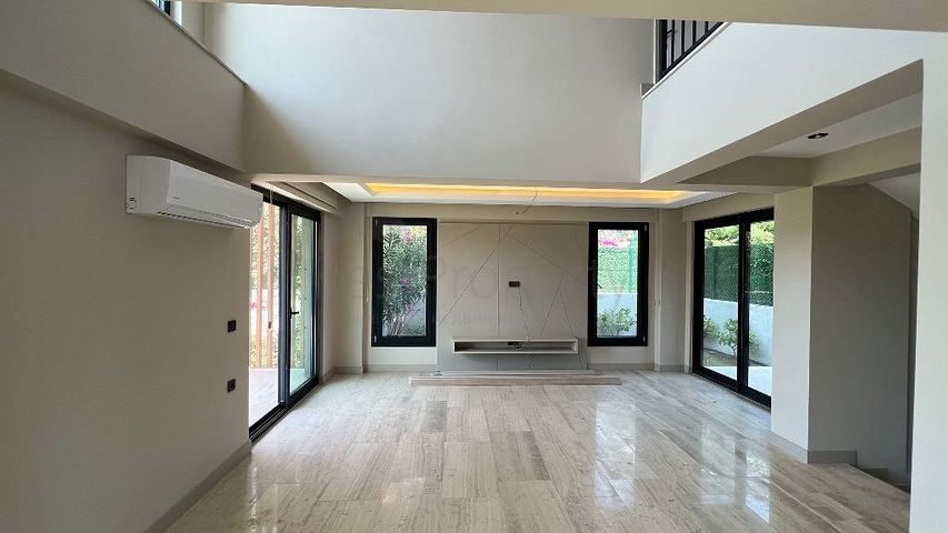 Villa mit 3+1 Grundrissen in Fethiye 