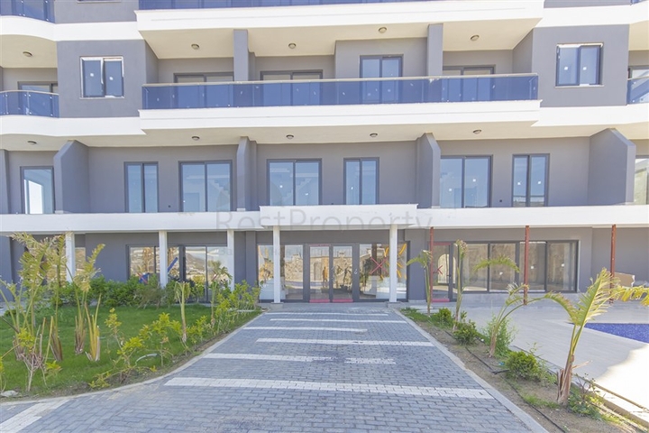 1+1 in einem Business Class Komplex im Stadtteil Demirtas 