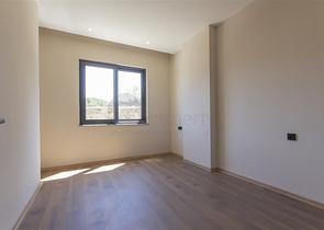 1+1 in einem Business Class Komplex im Stadtteil Demirtas 