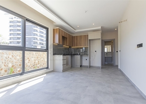 1+1 in einem Business Class Komplex im Stadtteil Demirtas 