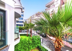 Wohnung in einem Premium-Komplex in der ersten Zeile 