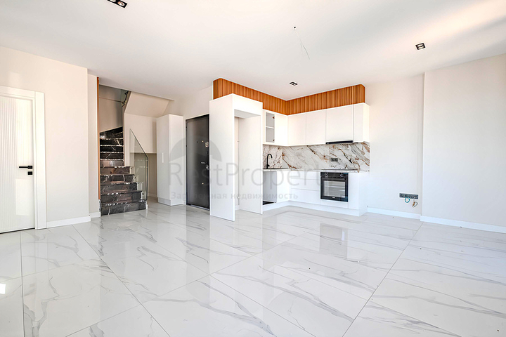 Penthouse 2+1 50m vom Kleopatra-Strand entfernt