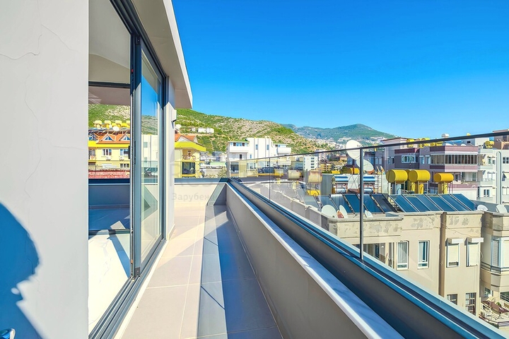 Penthouse 2+1 50m vom Kleopatra-Strand entfernt