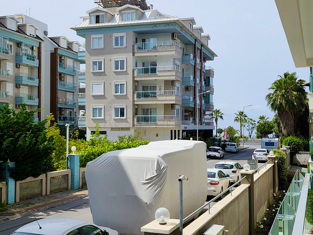 1+1 Apartment direkt am Strand