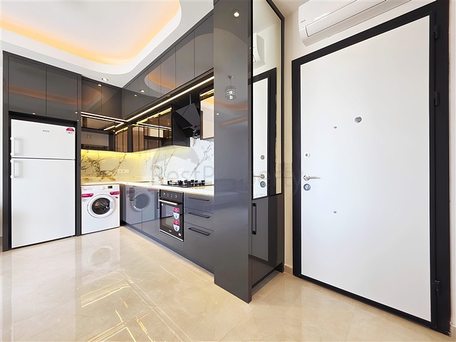 Apartment mit 1+1 Meerblick im Zentrum von Alanya