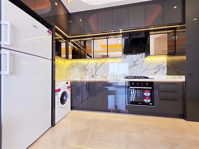 Apartment mit 1+1 Meerblick im Zentrum von Alanya