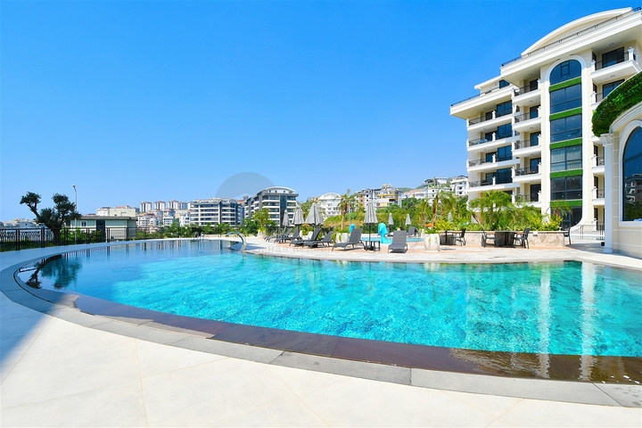 Geräumige 4+1-Wohnung in ausgezeichneter Lage in Oba/Alanya