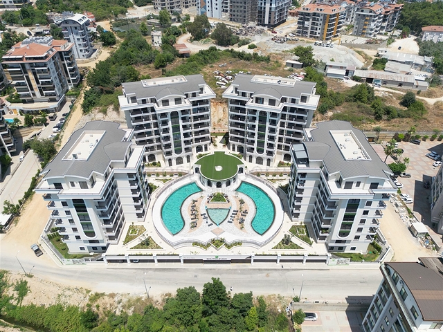 Geräumige 4+1-Wohnung in ausgezeichneter Lage in Oba/Alanya