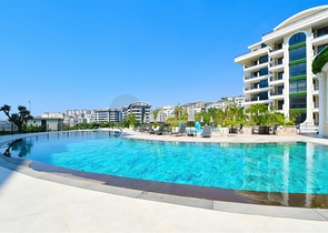 Geräumige 4+1-Wohnung in ausgezeichneter Lage in Oba/Alanya