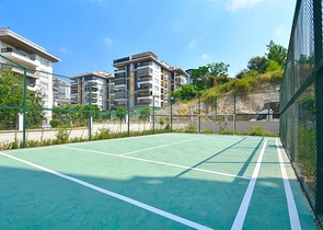 Geräumige 4+1-Wohnung in ausgezeichneter Lage in Oba/Alanya