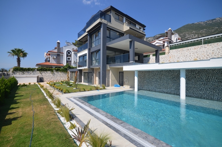 Villa mit 6+1 Grundriss in Fethiye - Antalya 