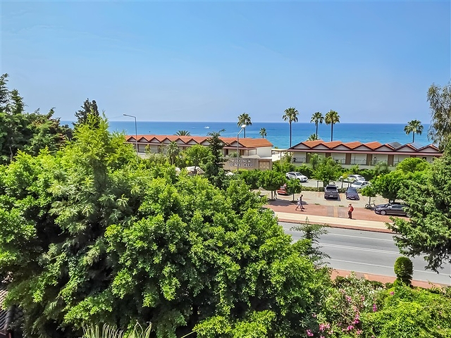 Exklusive 4+1-Wohnung in einem einzigartigen Komplex im Zentrum von Alanya