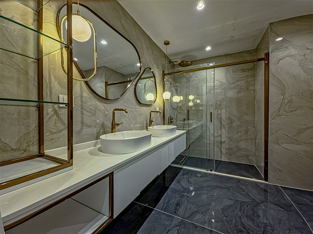 Exklusive 4+1-Wohnung in einem einzigartigen Komplex im Zentrum von Alanya