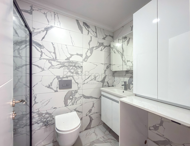 Zweizimmerwohnung in einem neuen Komplex im Bezirk Oba