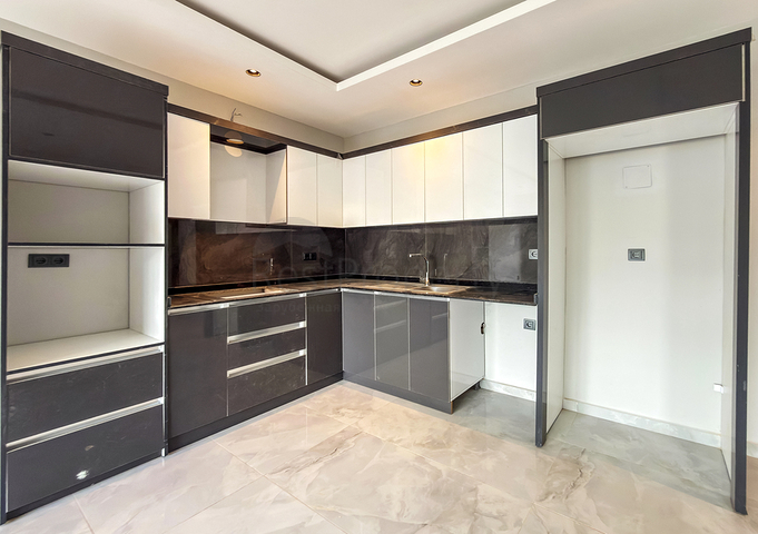 Zweizimmerwohnung in einem neuen Komplex im Bezirk Oba