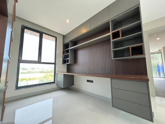 4+1-Villa in der Region Doshemealty - Antalya 