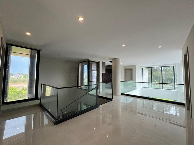 4+1-Villa in der Region Doshemealty - Antalya 