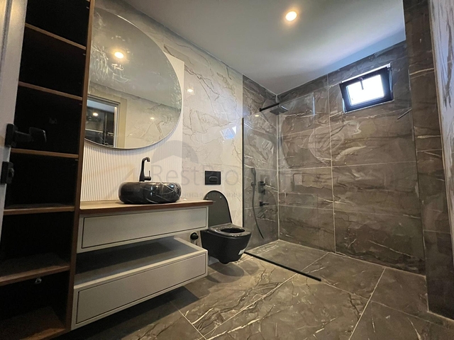 4+1-Villa in der Region Doshemealty - Antalya 