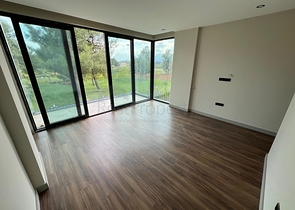 4+1-Villa in der Region Doshemealty - Antalya 