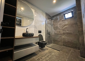 4+1-Villa in der Region Doshemealty - Antalya 