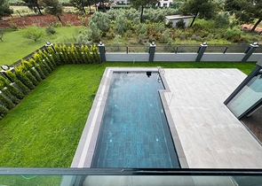 4+1-Villa in der Region Doshemealty - Antalya 