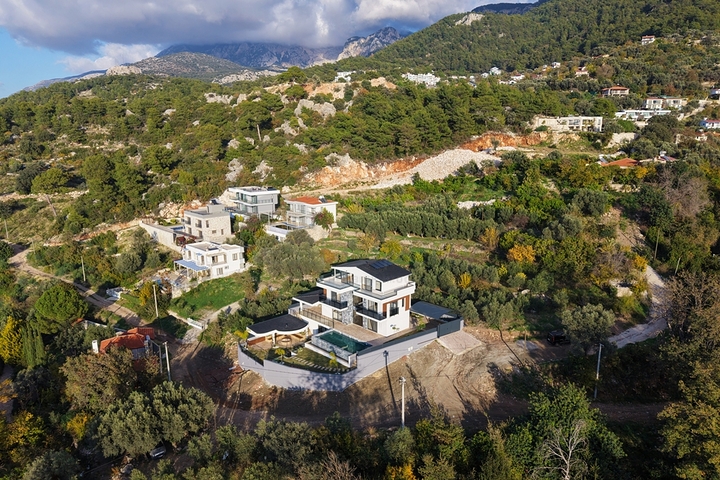 Villa mit 6+1 Grundriss in Fethiye - Antalya 