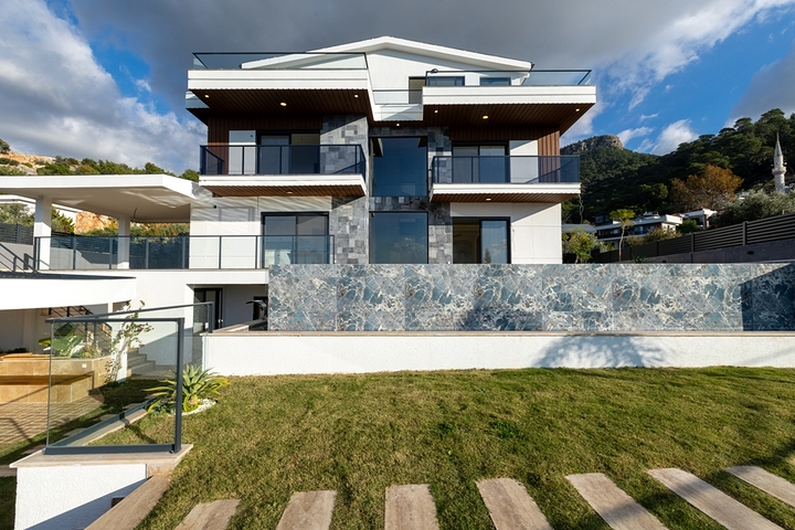 Villa mit 6+1 Grundriss in Fethiye - Antalya 