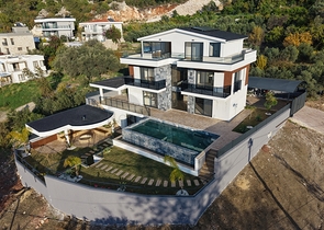 Villa mit 6+1 Grundriss in Fethiye - Antalya 