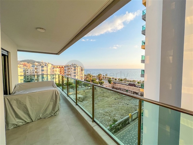 Möblierte Wohnung mit zwei Schlafzimmern im Stadtteil Mahmutlar 