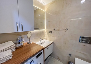 Möblierte Wohnung mit zwei Schlafzimmern im Stadtteil Mahmutlar 