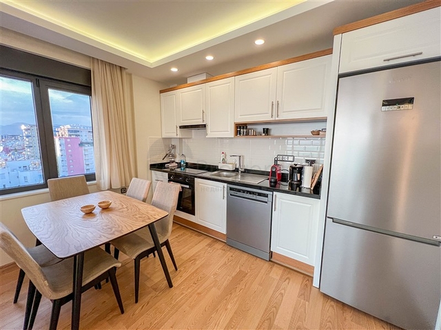 View Apartment 2+1 in einem Komplex in der ersten Zeile 