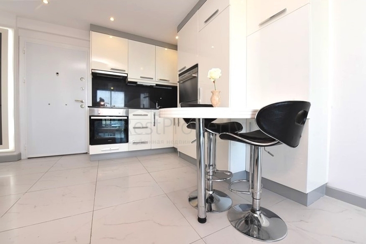 Zweizimmerwohnung in einer Wohnanlage auf Cleopatra 