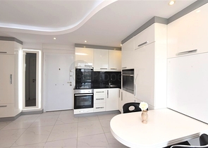 Zweizimmerwohnung in einer Wohnanlage auf Cleopatra 