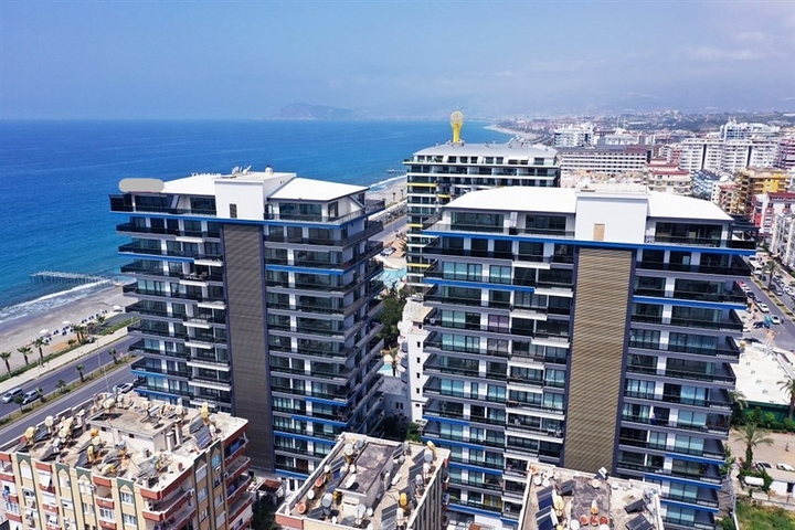 Dreizimmerwohnung mit Panoramablick auf das Meer