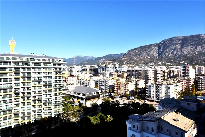 Dreizimmerwohnung mit Panoramablick auf das Meer