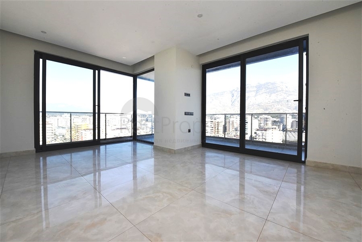 Riesige 3+1 Aussicht Wohnung an der ersten Küste