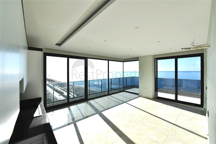 2+1 Wohnung mit Panoramablick auf das Meer im Stadtteil Mahmutlar